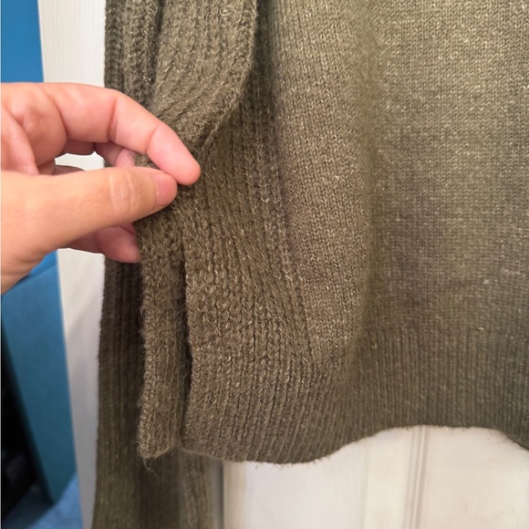 Calvin Klein sweater XL - Picture 3 of 4
